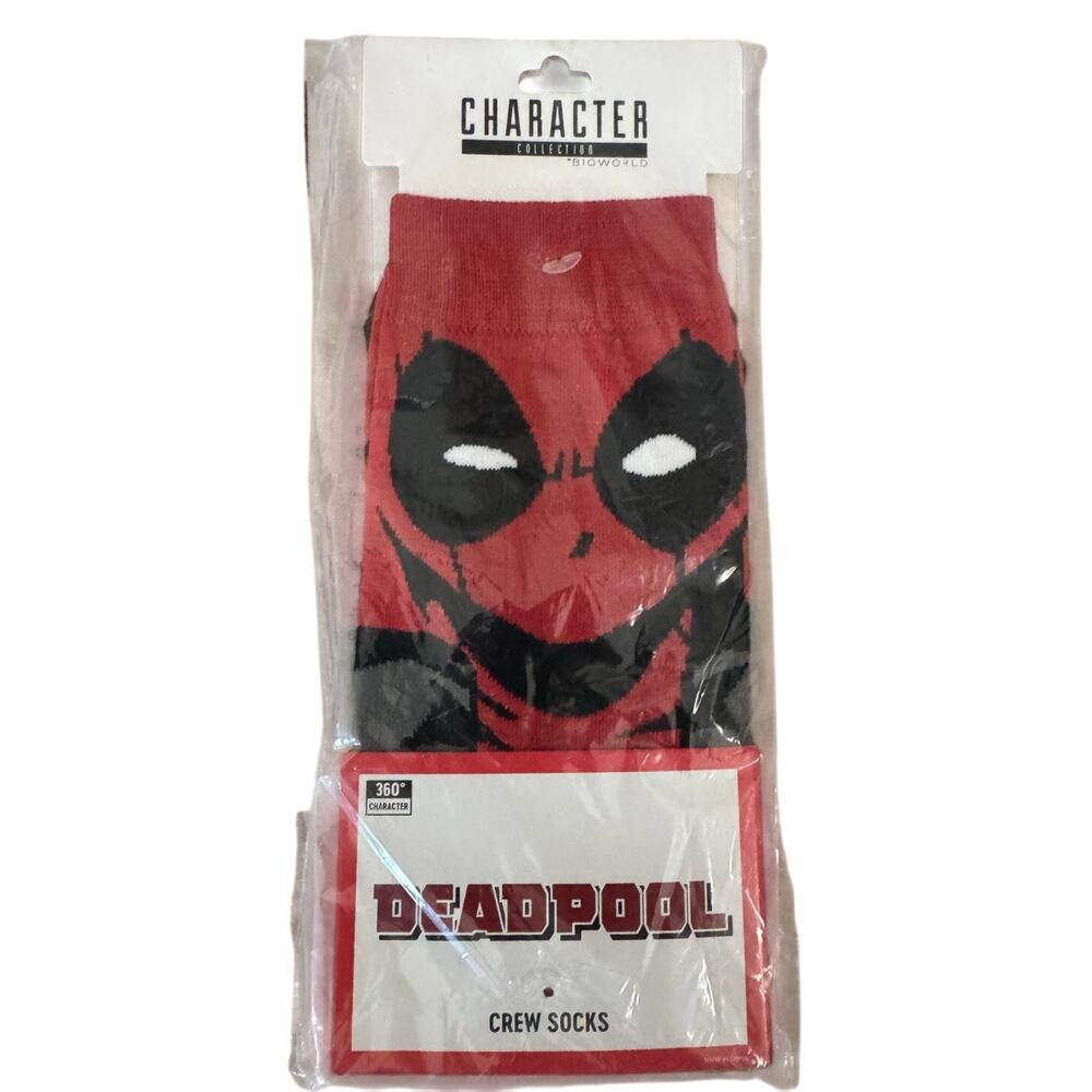 MARVEL DEADPOOL Crew Socks NIP Sock Size 10 - 13  Ages 14 & Older